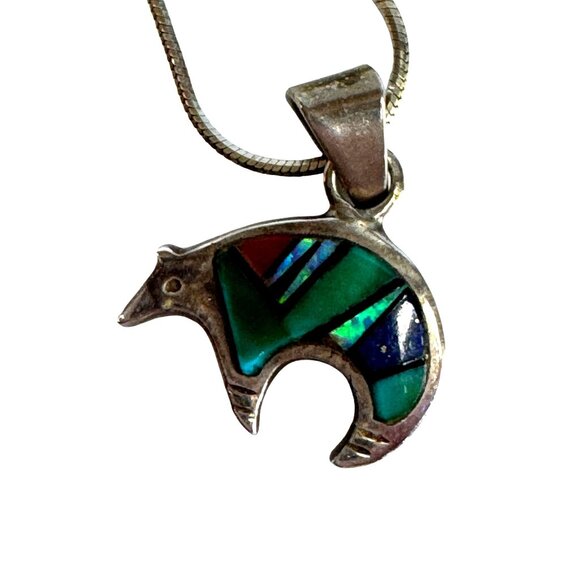 Sterling Inlay Bear Pendant Turquoise Mix 3/4" Heartline Arrow 18" Chain - Picture 3 of 5